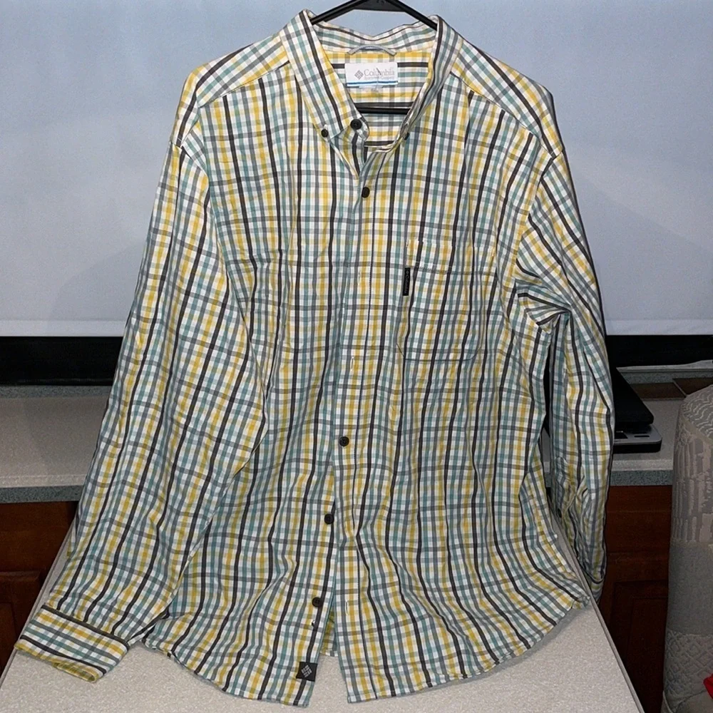 Lg Columbia Sportswear L/S button up YW/gray/WH/ teal dress shirt Gently Used - Picture 1 of 4